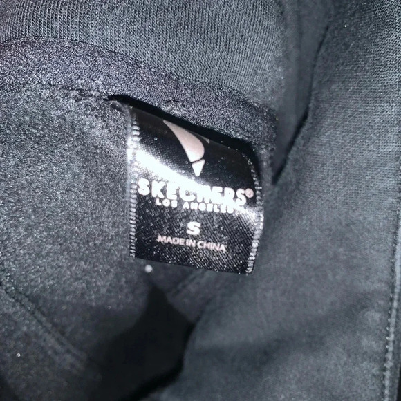 Sketchers Women’s Worksout Jacket Size Small with long sleeves and full zipper - Picture 6 of 6